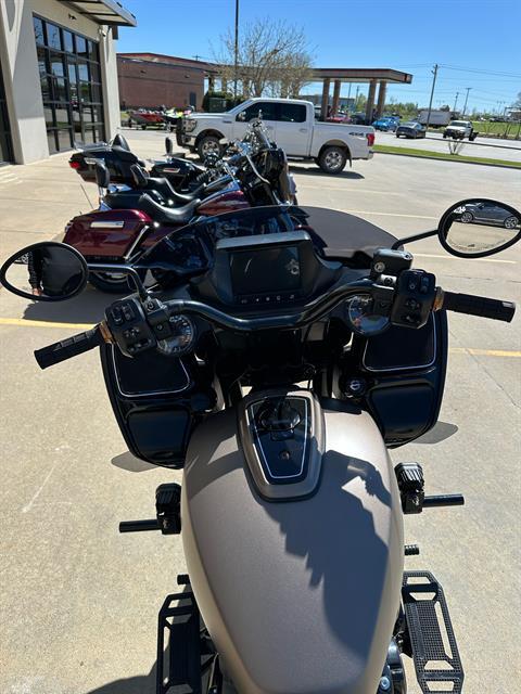 2021 Indian Motorcycle Challenger® Dark Horse® in Norman, Oklahoma - Photo 11