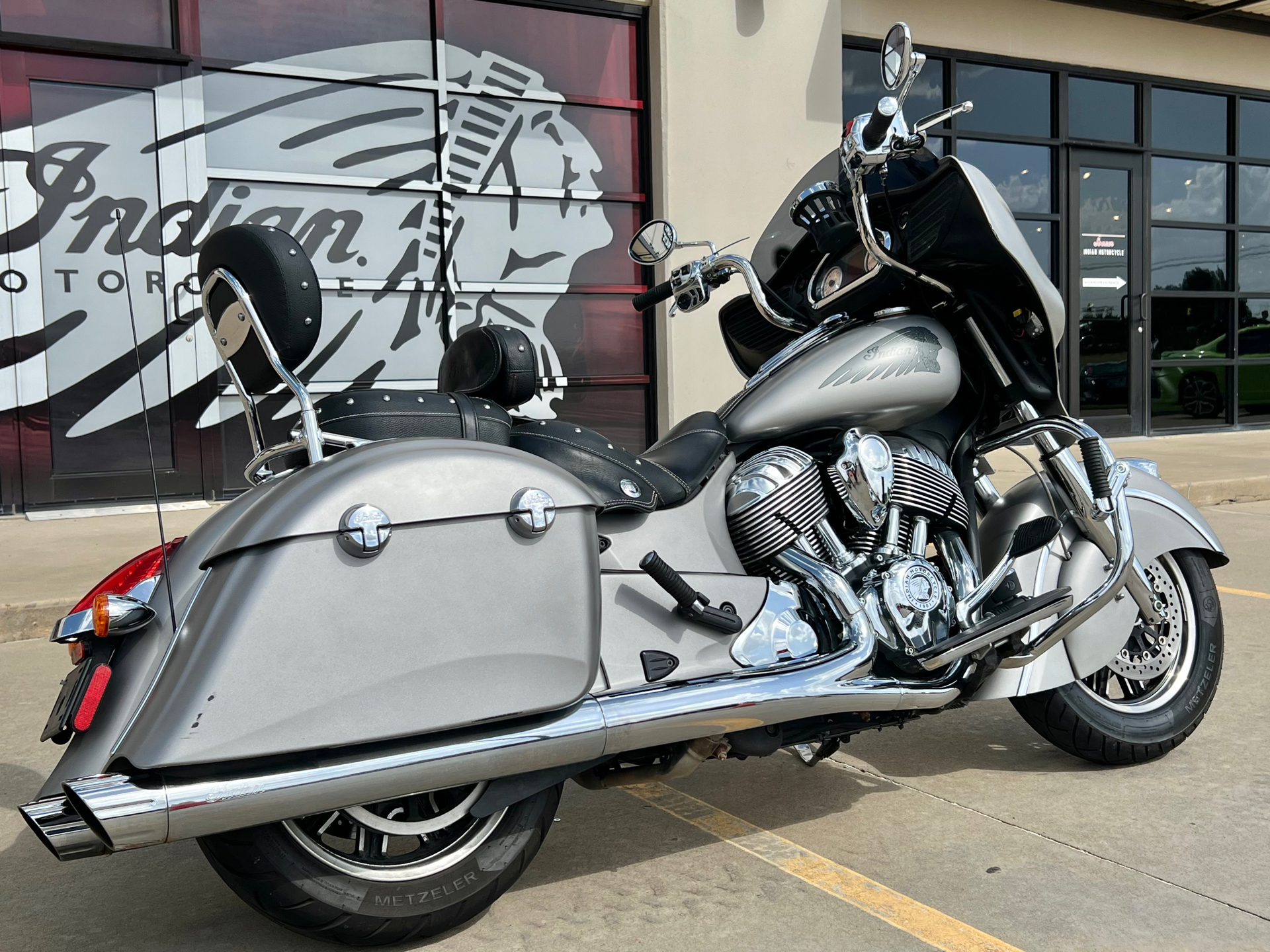 2016 Indian Motorcycle Chieftain® in Norman, Oklahoma - Photo 8