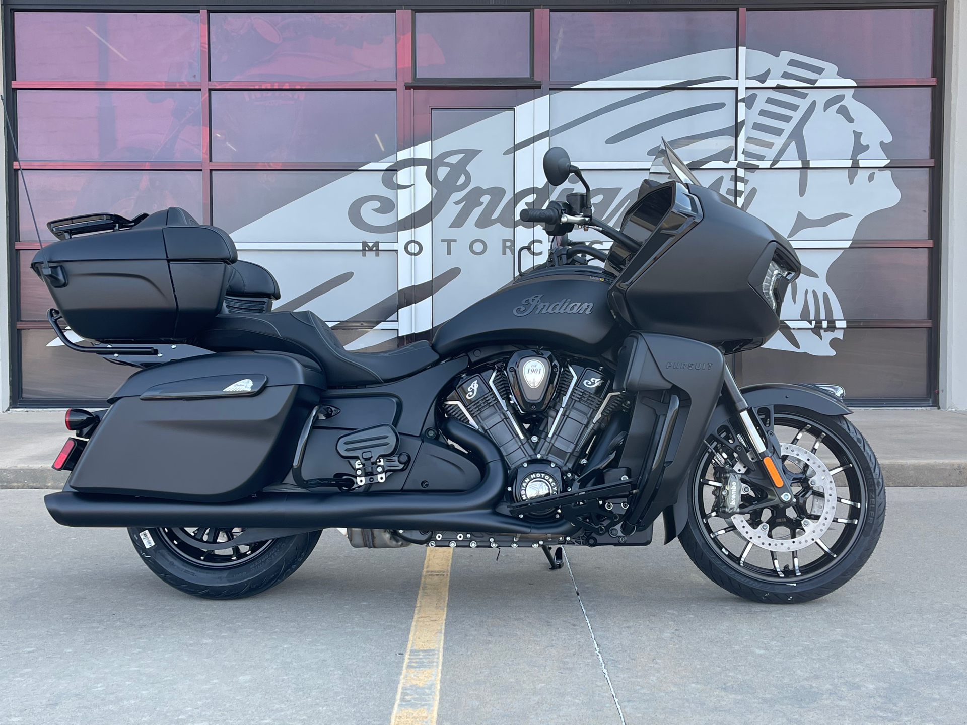 2024 Indian Motorcycle Pursuit® Dark Horse® with PowerBand Audio Package in Norman, Oklahoma - Photo 1