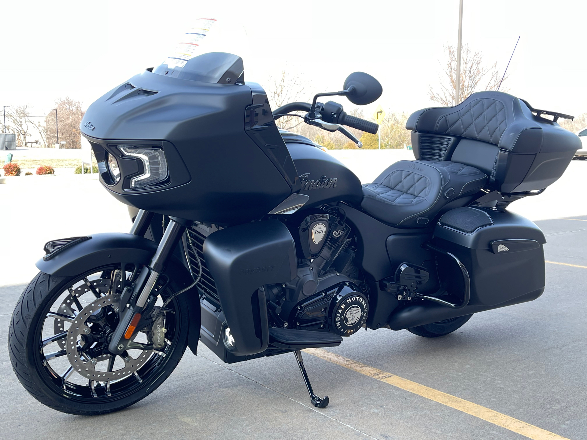 2024 Indian Motorcycle Pursuit® Dark Horse® with PowerBand Audio Package in Norman, Oklahoma - Photo 4