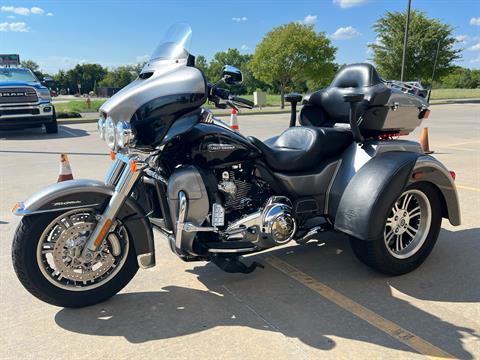 2016 Harley-Davidson Tri Glide® Ultra in Norman, Oklahoma - Photo 4