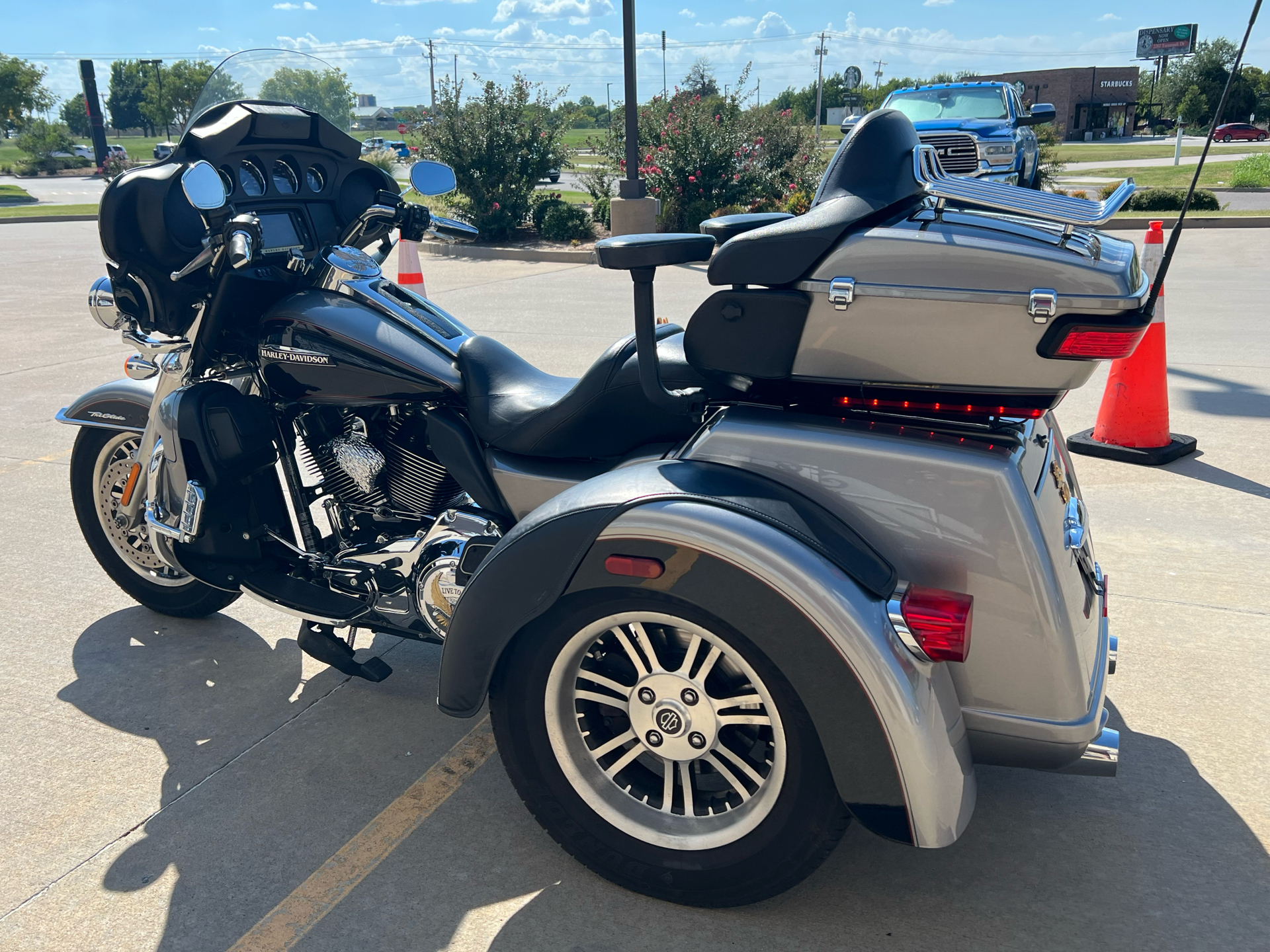 2016 Harley-Davidson Tri Glide® Ultra in Norman, Oklahoma - Photo 6