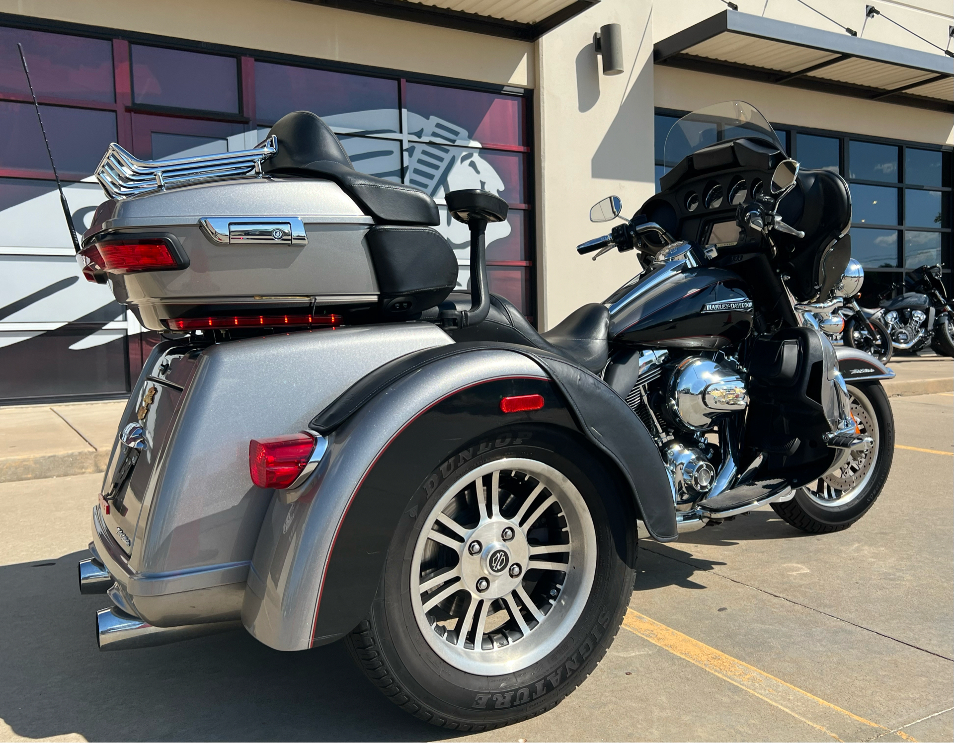 2016 Harley-Davidson Tri Glide® Ultra in Norman, Oklahoma - Photo 8