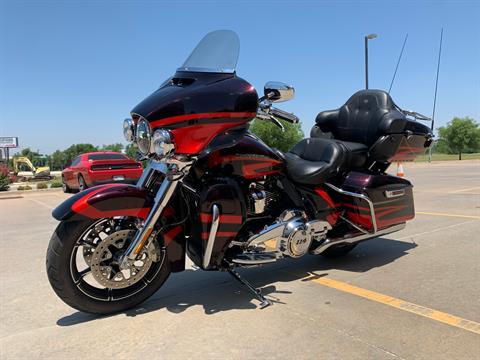 2017 Harley-Davidson CVO™ Limited in Norman, Oklahoma - Photo 4