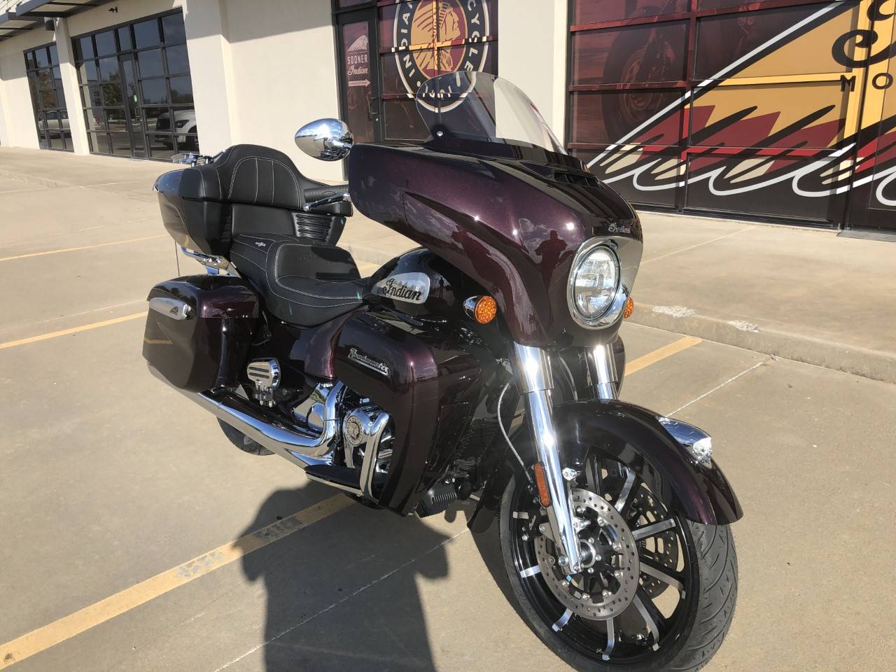 2021 Indian Roadmaster® Limited in Norman, Oklahoma - Photo 2