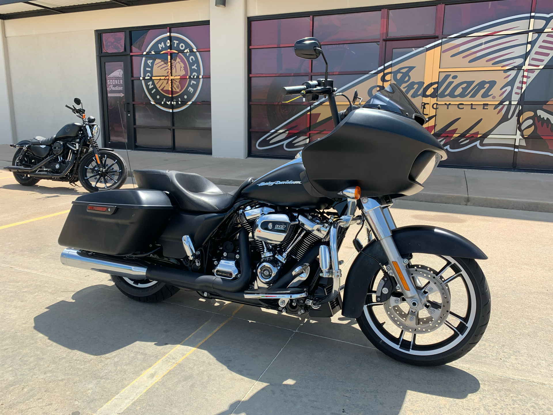 2018 Harley-Davidson Road Glide® in Norman, Oklahoma - Photo 2