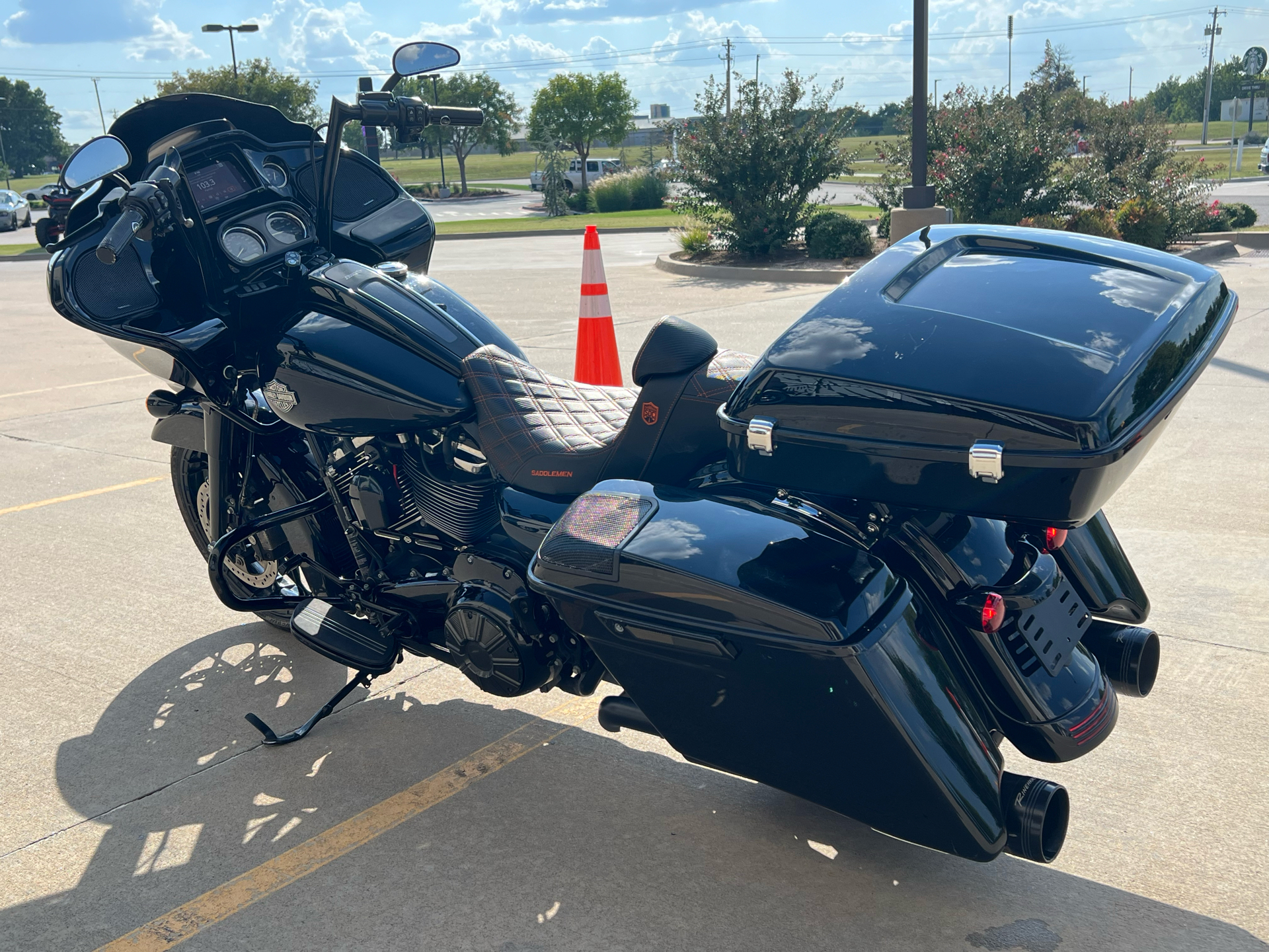 2021 Harley-Davidson Road Glide® Special in Norman, Oklahoma - Photo 6