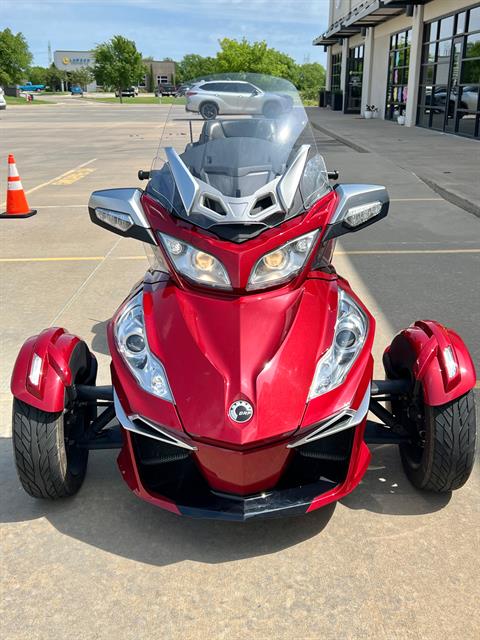 2015 Can-Am Spyder® RT-S SM6 in Norman, Oklahoma - Photo 3