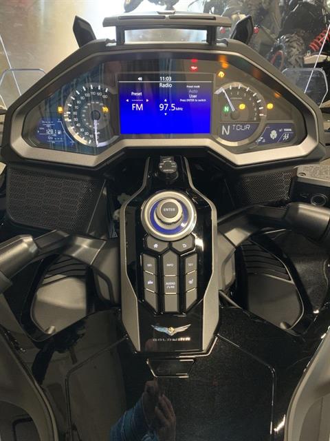 2019 Honda Gold Wing Tour Automatic DCT in Norman, Oklahoma - Photo 9