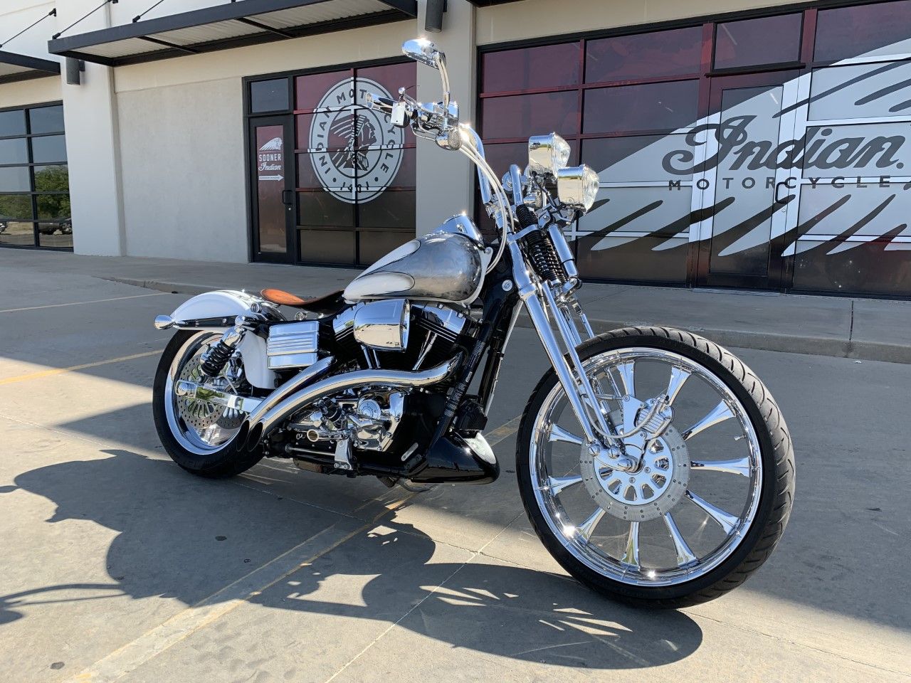 2016 Harley-Davidson Street Bob® in Norman, Oklahoma - Photo 2