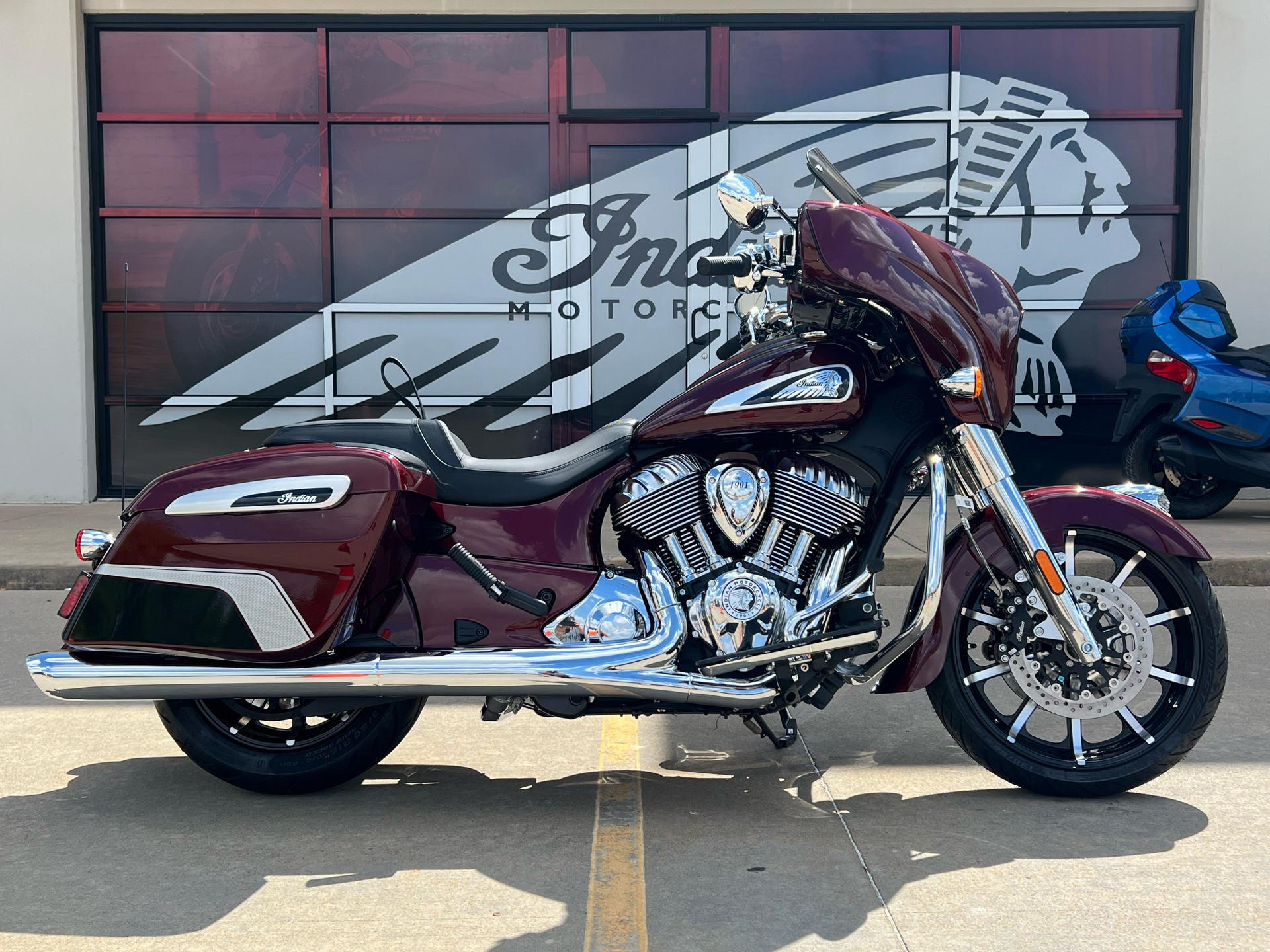 2024 Indian Motorcycle Chieftain® Limited with PowerBand Audio Package in Norman, Oklahoma - Photo 1