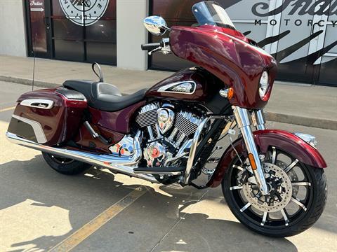 2024 Indian Motorcycle Chieftain® Limited with PowerBand Audio Package in Norman, Oklahoma - Photo 2