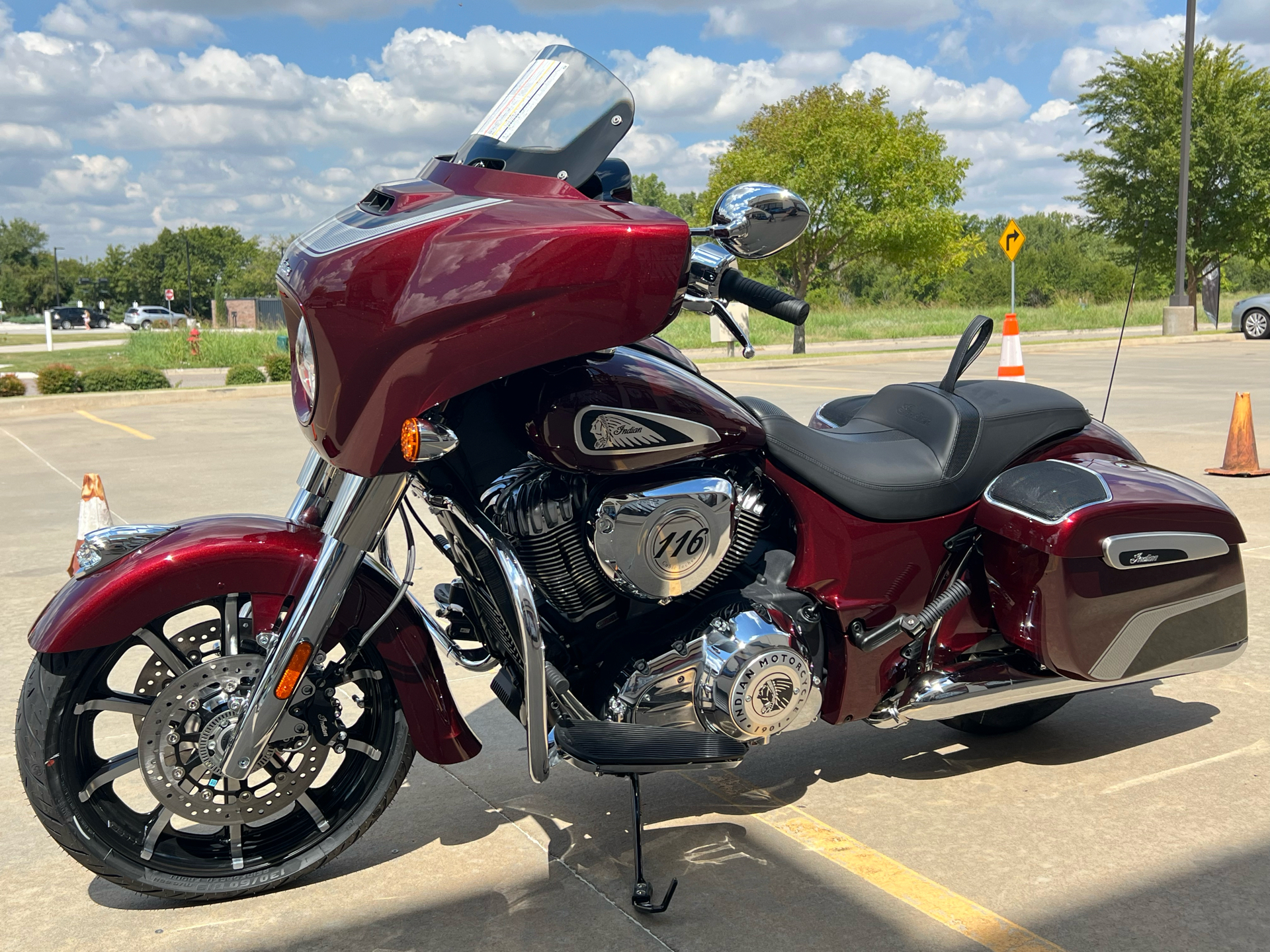 2024 Indian Motorcycle Chieftain® Limited with PowerBand Audio Package in Norman, Oklahoma - Photo 4