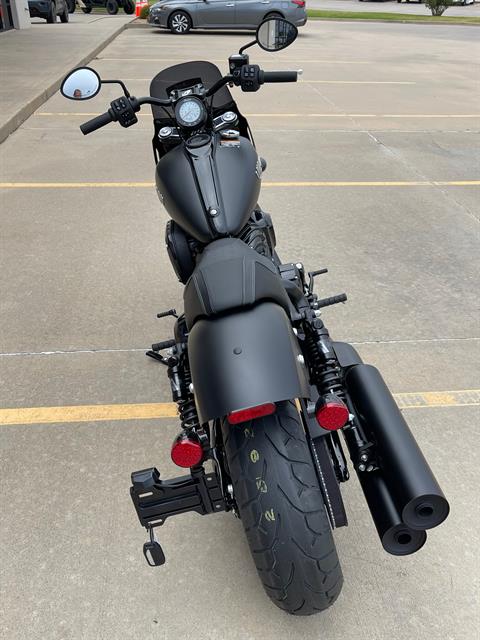 2023 Indian Motorcycle Sport Chief Dark Horse® in Norman, Oklahoma - Photo 7