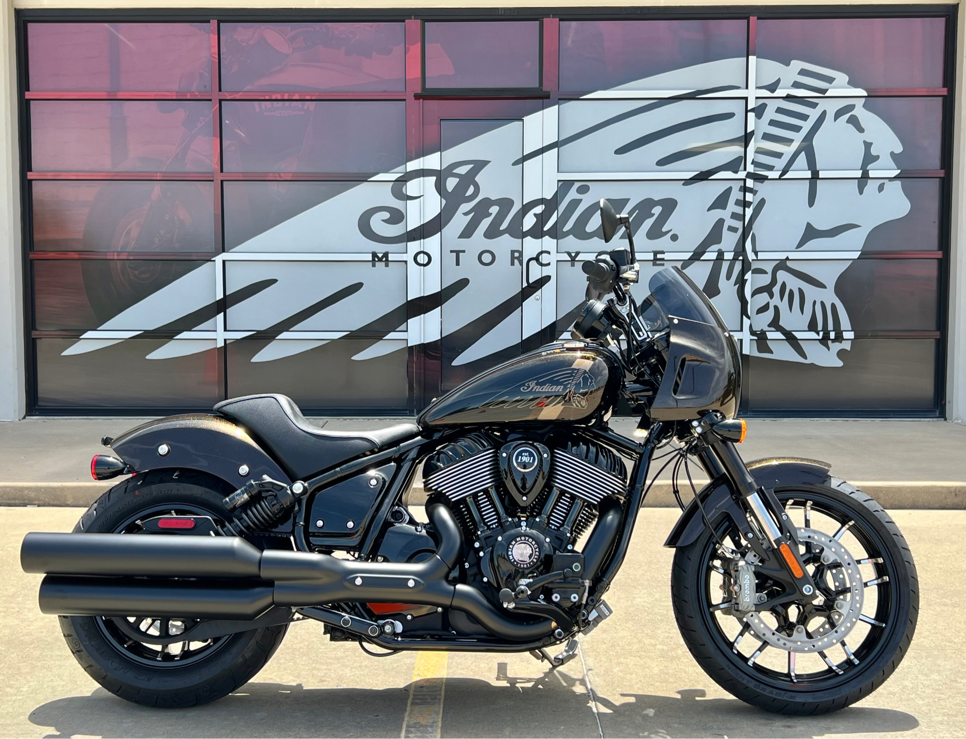 2024 Indian Motorcycle Sport Chief Icon in Norman, Oklahoma - Photo 1