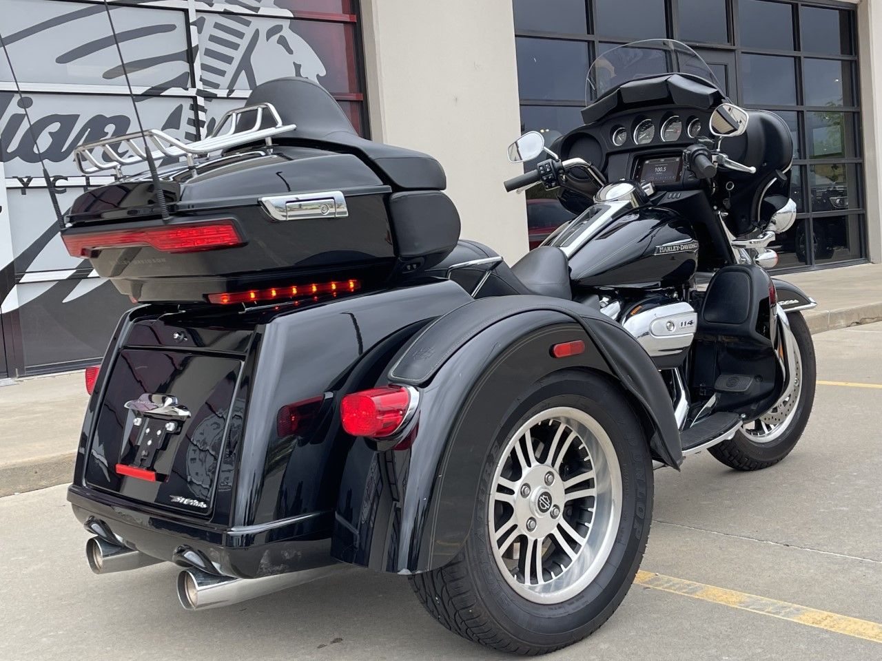 2021 Harley-Davidson Tri Glide® Ultra in Norman, Oklahoma - Photo 8
