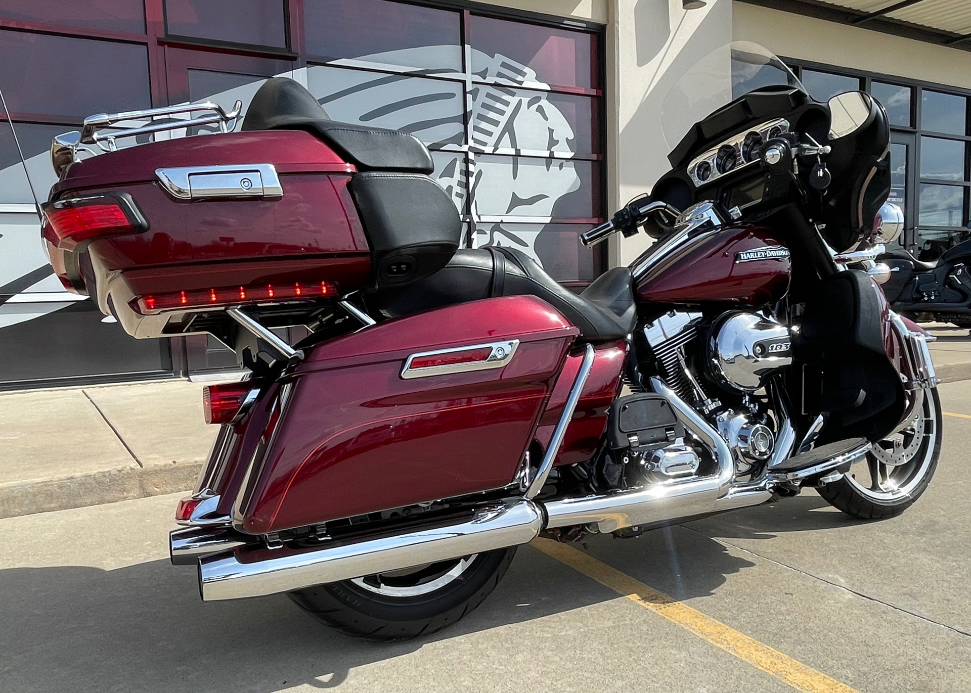 2015 Harley-Davidson Electra Glide® Ultra Classic® Low in Norman, Oklahoma - Photo 8
