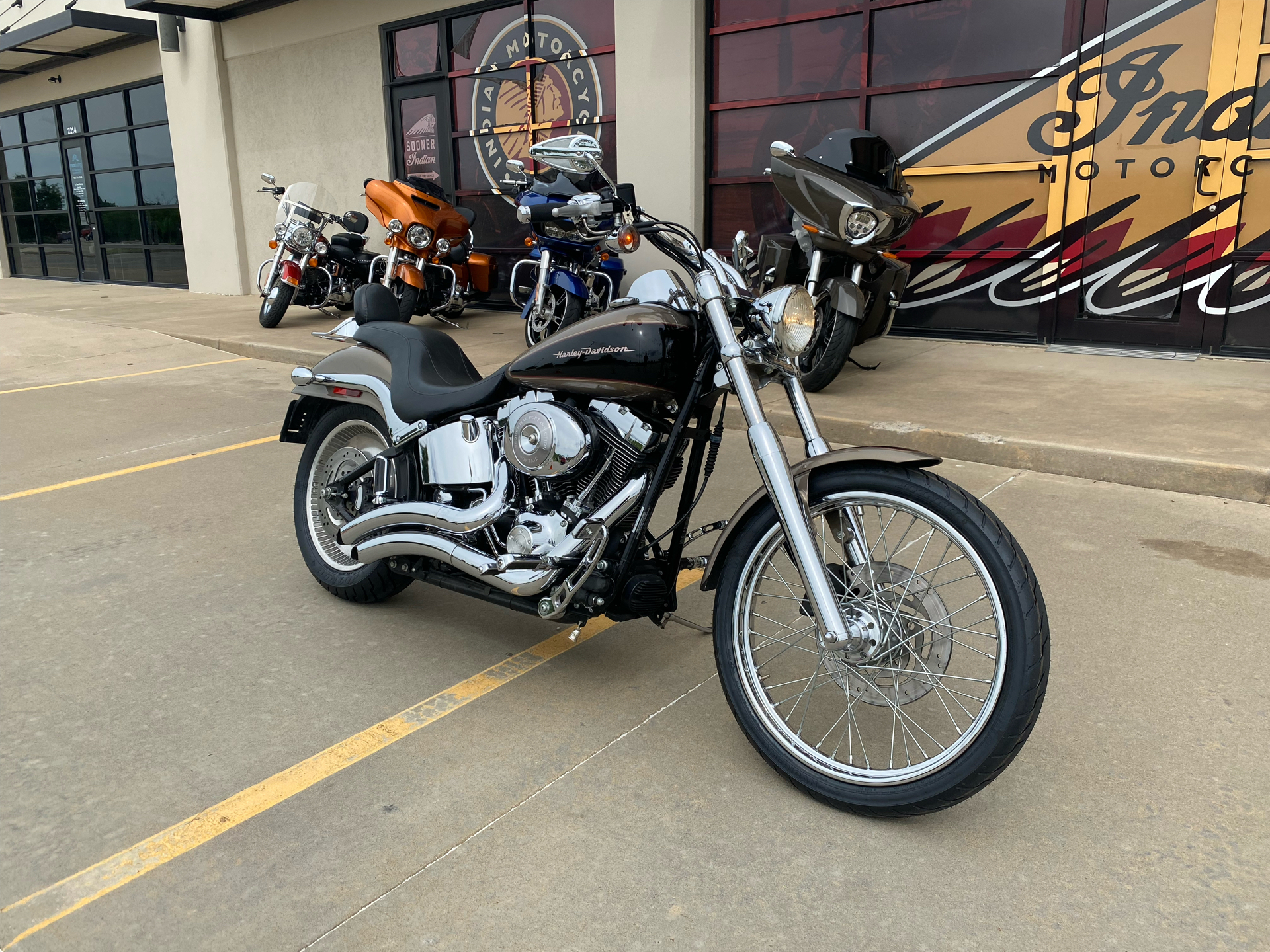 2004 Harley-Davidson FXSTD/FXSTDI Softail® Deuce™ in Norman, Oklahoma - Photo 2