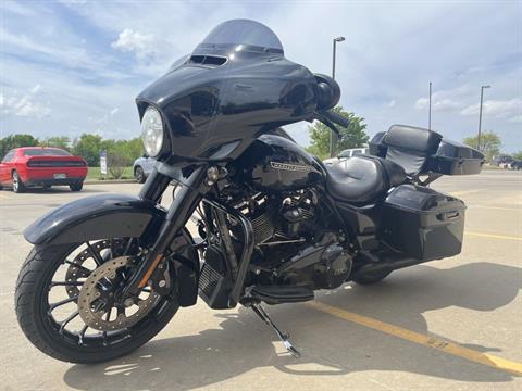 2019 Harley-Davidson Street Glide® Special in Norman, Oklahoma - Photo 4
