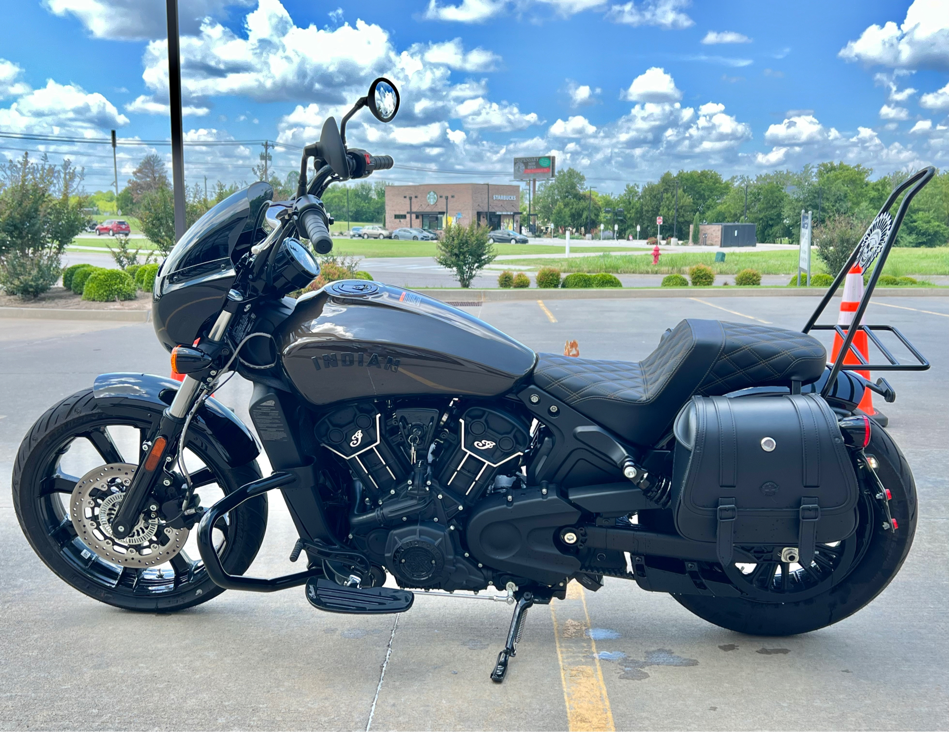 2023 Indian Motorcycle Scout® Rogue Sixty ABS in Norman, Oklahoma - Photo 5