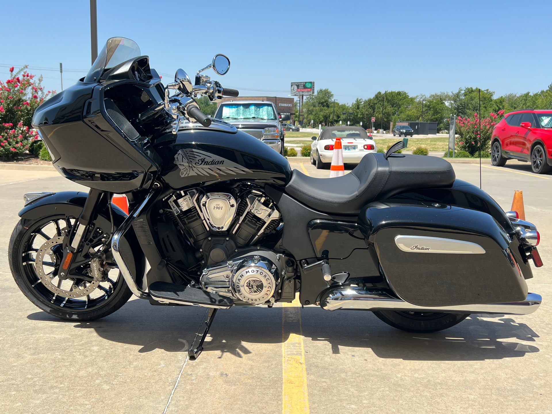 2024 Indian Motorcycle Challenger® Limited in Norman, Oklahoma - Photo 5