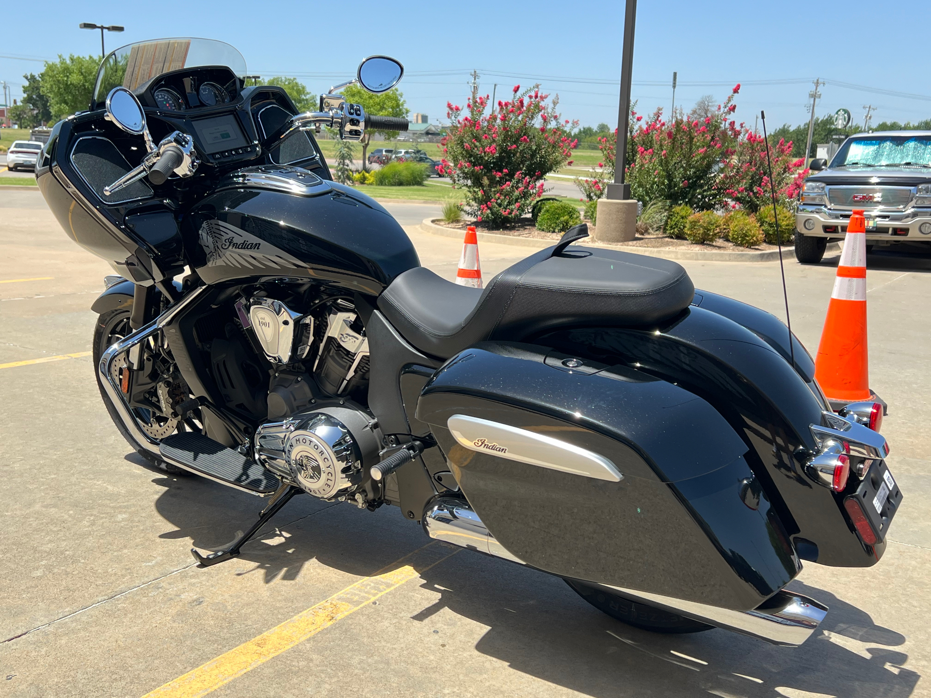 2024 Indian Motorcycle Challenger® Limited in Norman, Oklahoma - Photo 6