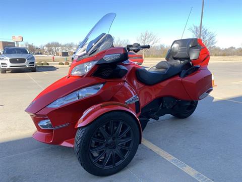 2013 Can-Am Spyder® RT-S SM5 in Norman, Oklahoma - Photo 4