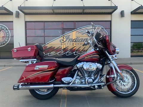 2005 Harley-Davidson FLHTCSE2 Screamin' Eagle® Electra Glide®  2 in Norman, Oklahoma - Photo 1