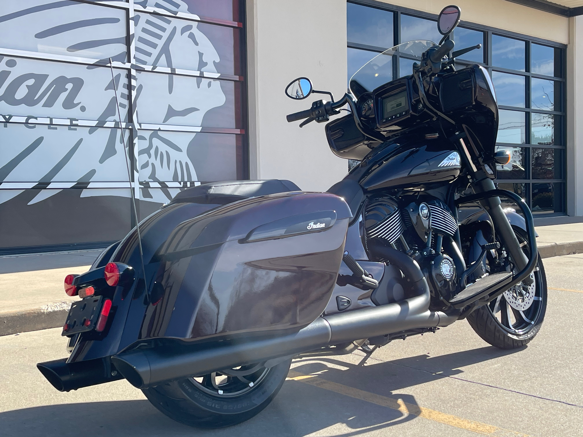 2021 Indian Motorcycle Chieftain® Dark Horse® Icon in Norman, Oklahoma - Photo 8