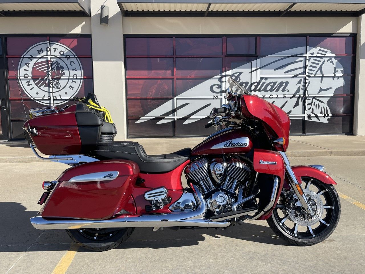 2023 Indian Motorcycle Roadmaster® Limited in Norman, Oklahoma - Photo 1