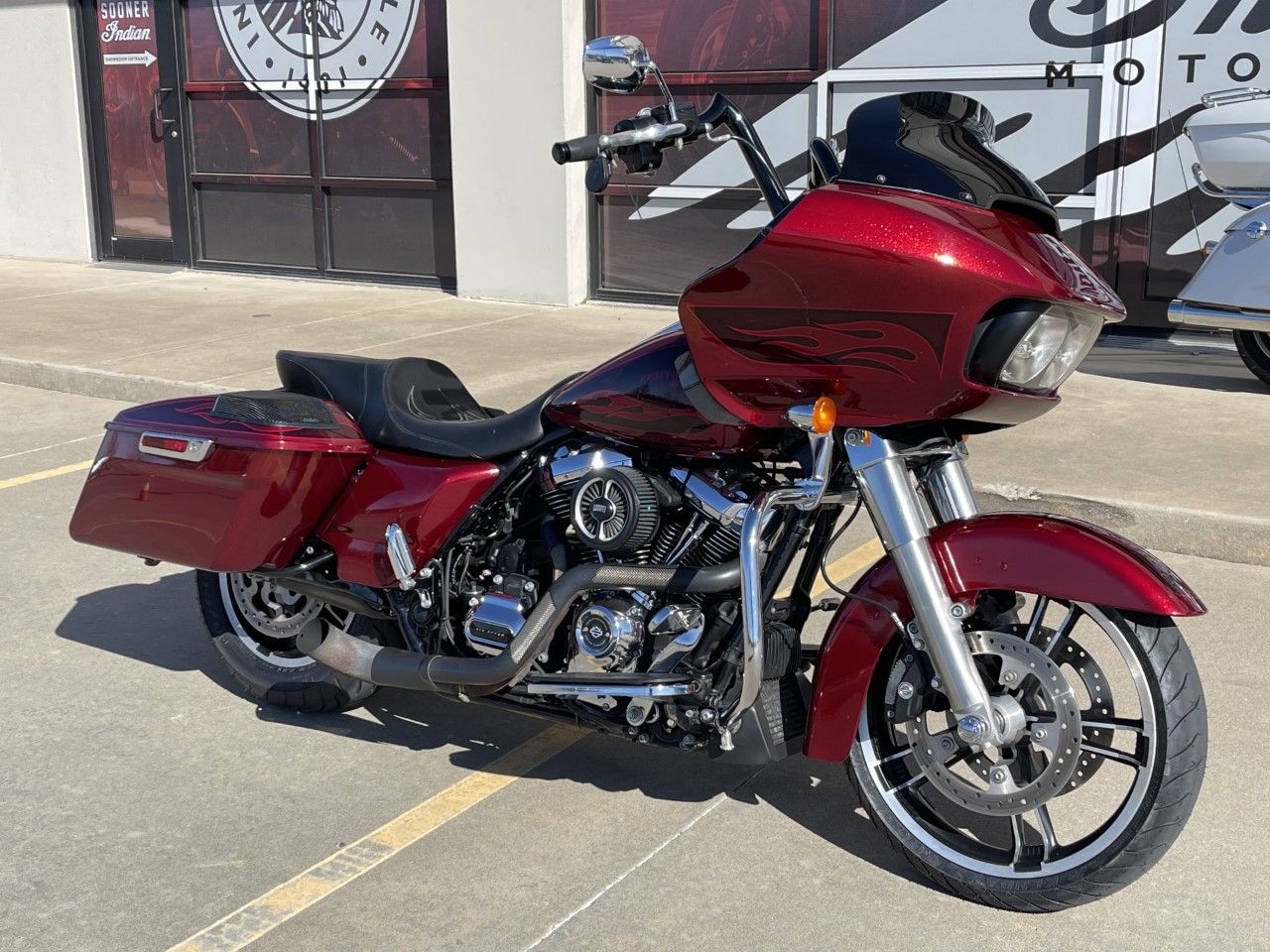 2017 Harley-Davidson Road Glide® Special in Norman, Oklahoma - Photo 2