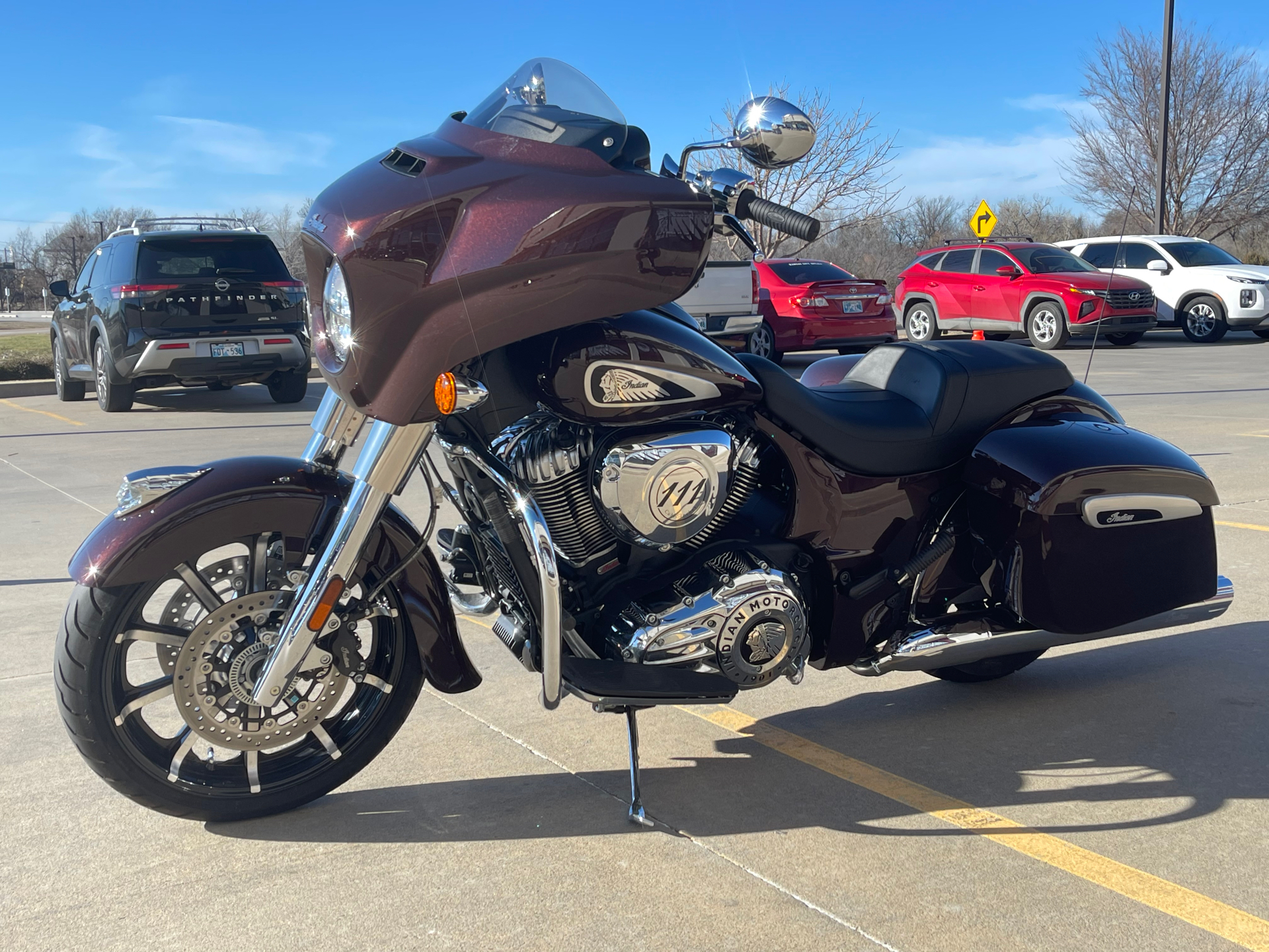 2019 Indian Motorcycle Chieftain® Limited ABS in Norman, Oklahoma - Photo 4