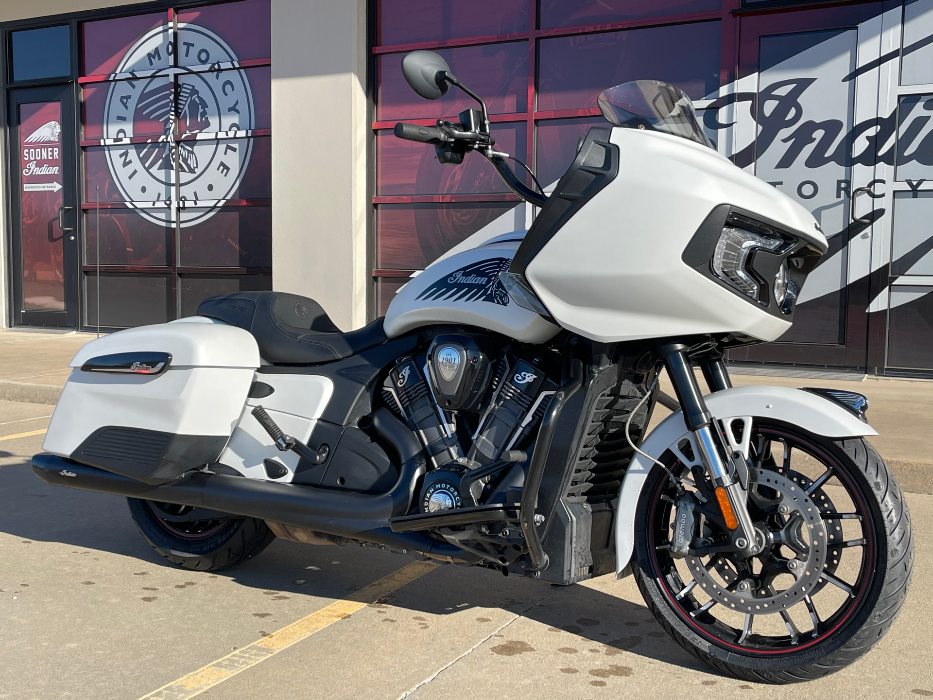 2021 Indian Motorcycle Challenger® Dark Horse® in Norman, Oklahoma - Photo 2