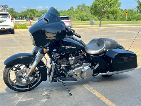 2017 Harley-Davidson Street Glide® Special in Norman, Oklahoma - Photo 4