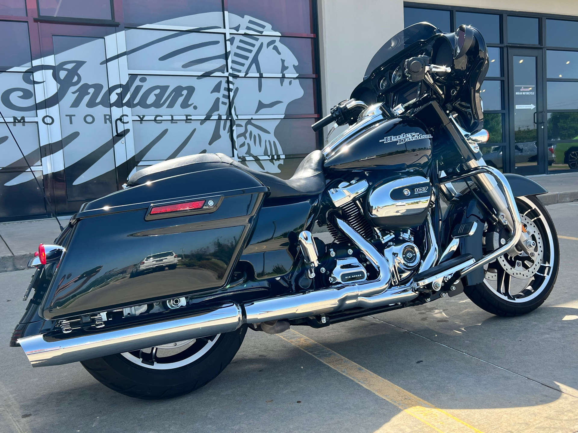 2017 Harley-Davidson Street Glide® Special in Norman, Oklahoma - Photo 8