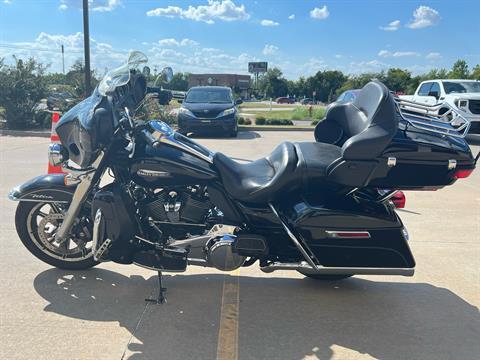 2017 Harley-Davidson Electra Glide® Ultra Classic® in Norman, Oklahoma - Photo 5