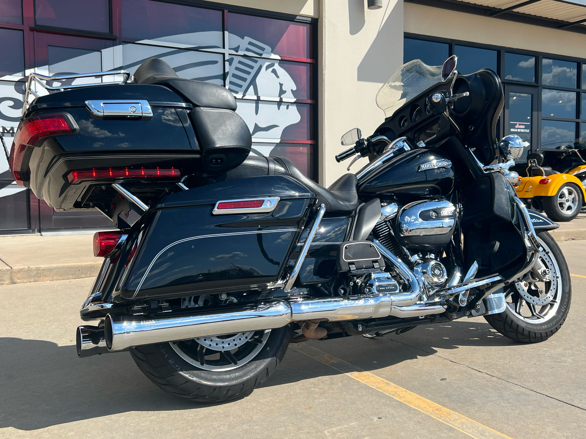 2017 Harley-Davidson Electra Glide® Ultra Classic® in Norman, Oklahoma - Photo 8