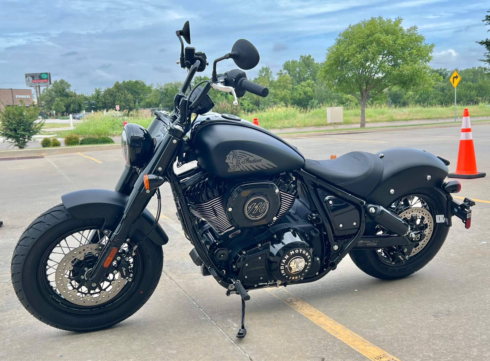 2024 Indian Motorcycle Chief Bobber Dark Horse® in Norman, Oklahoma - Photo 4