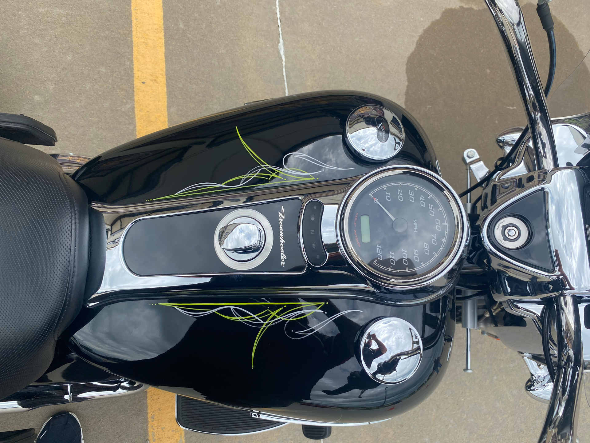 2017 Harley-Davidson Freewheeler in Norman, Oklahoma - Photo 5
