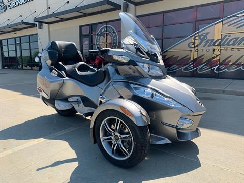 2012 Can-Am Spyder® RT SM5 in Norman, Oklahoma - Photo 2