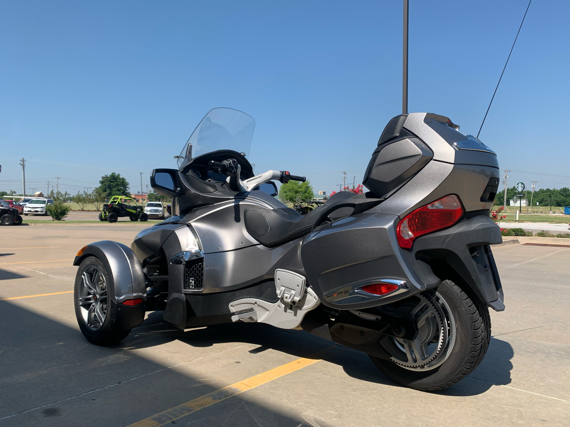 2012 Can-Am Spyder® RT SM5 in Norman, Oklahoma - Photo 6