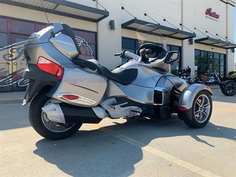 2012 Can-Am Spyder® RT SM5 in Norman, Oklahoma - Photo 8