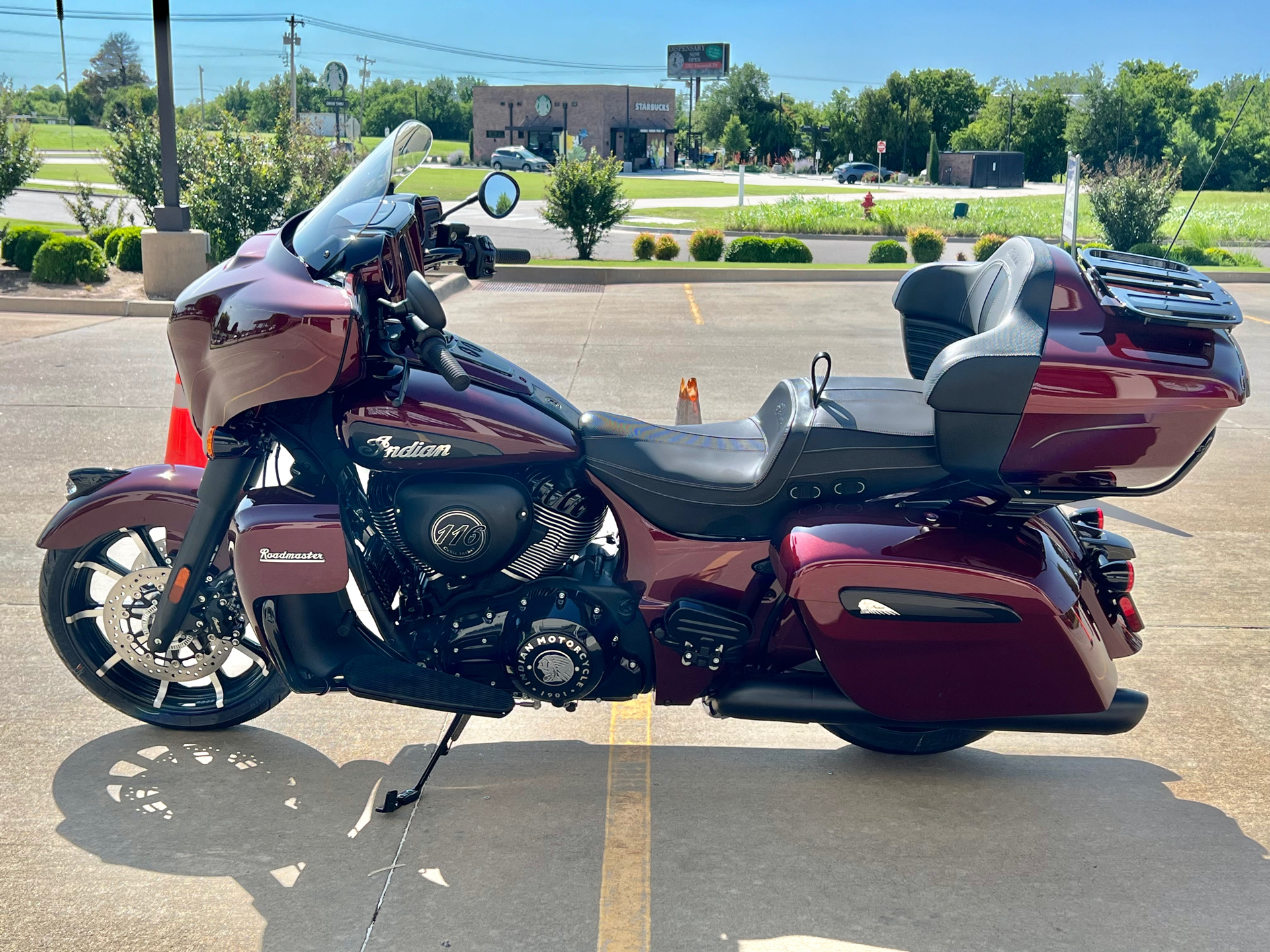 2024 Indian Motorcycle Roadmaster® Dark Horse® in Norman, Oklahoma - Photo 5