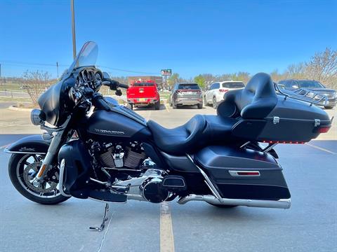 2017 Harley-Davidson Electra Glide® Ultra Classic® in Norman, Oklahoma - Photo 5