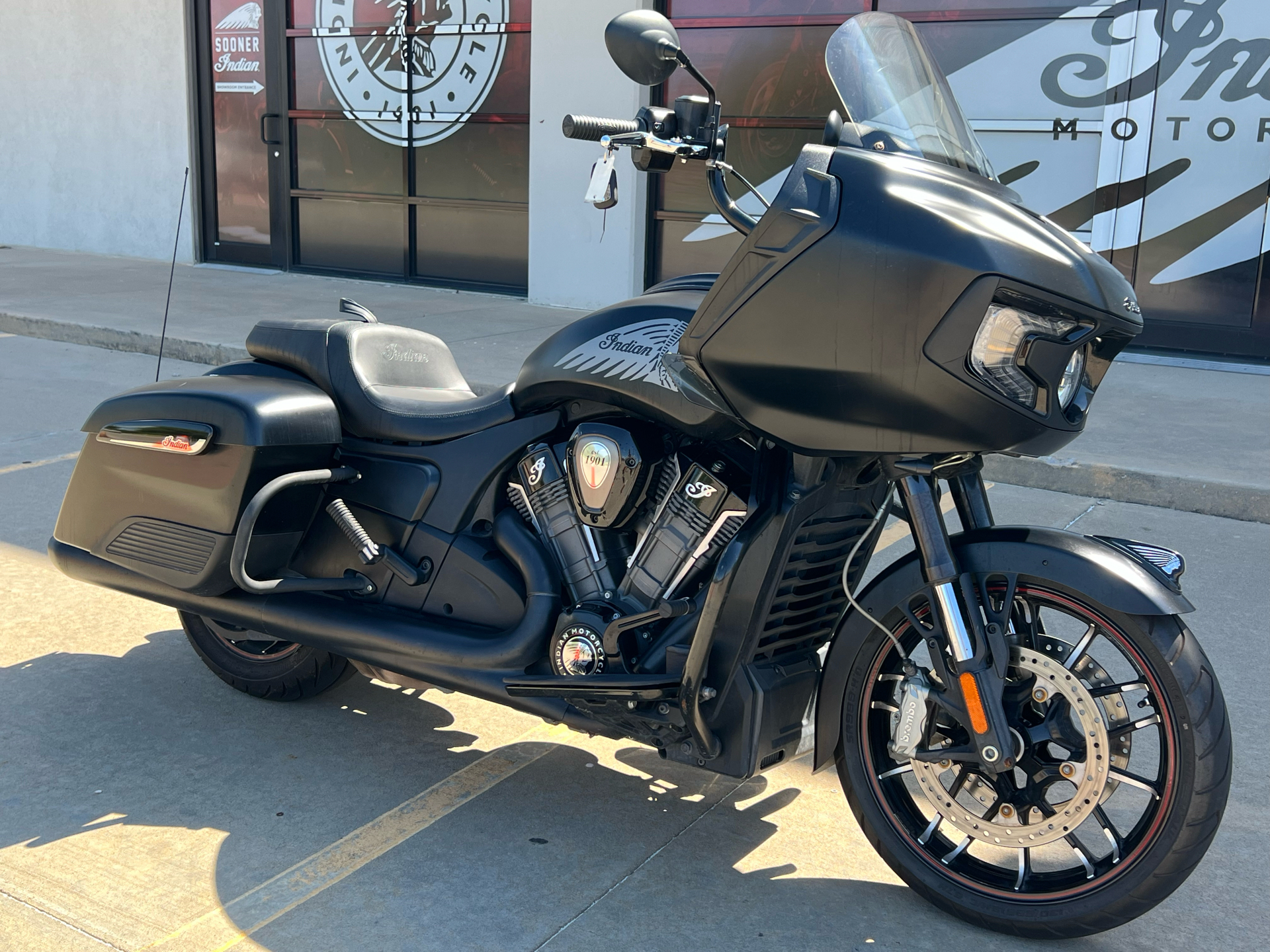 2020 Indian Motorcycle Challenger® Dark Horse® in Norman, Oklahoma - Photo 2