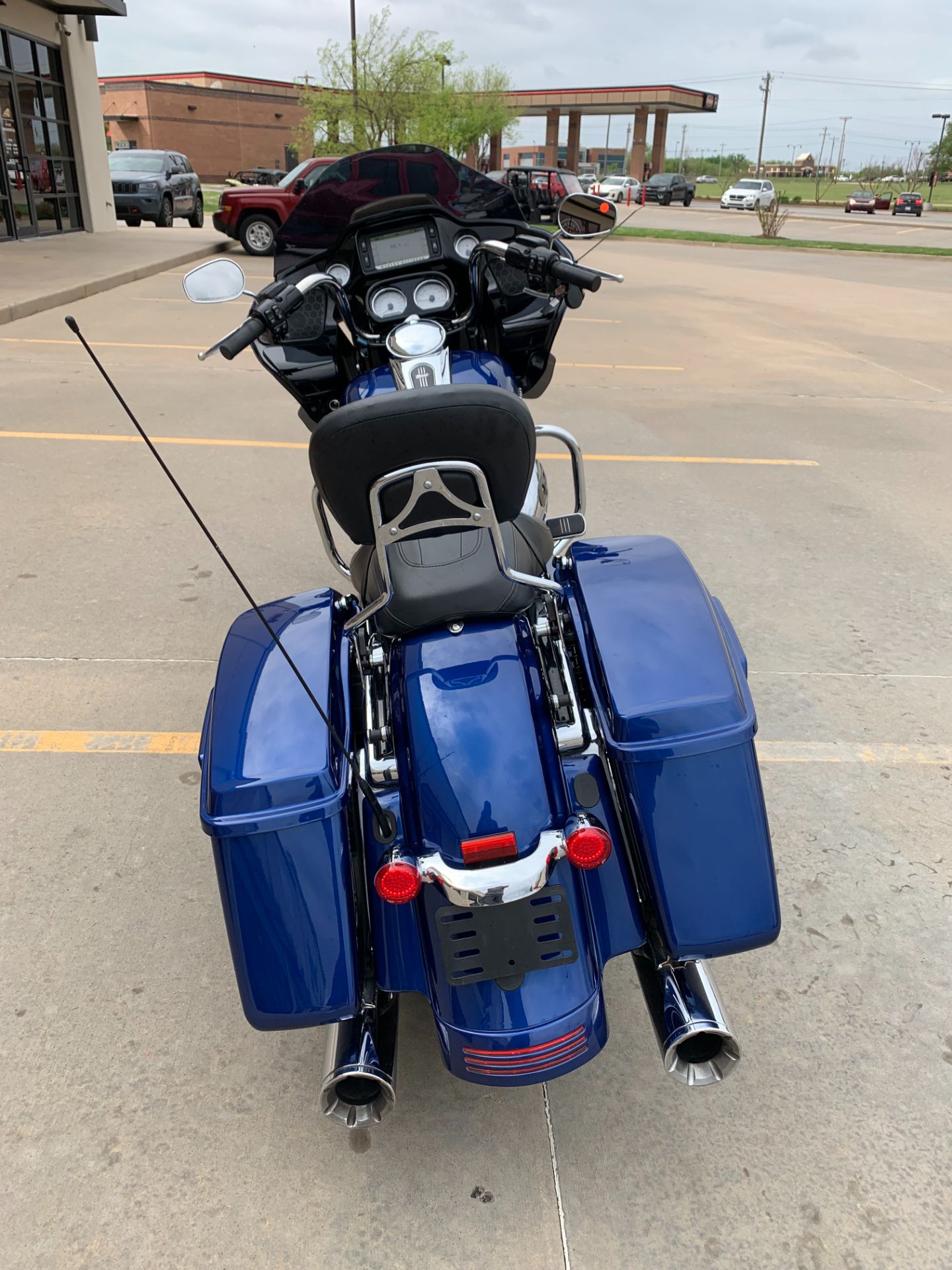 2017 Harley-Davidson Road Glide® Special in Norman, Oklahoma - Photo 9