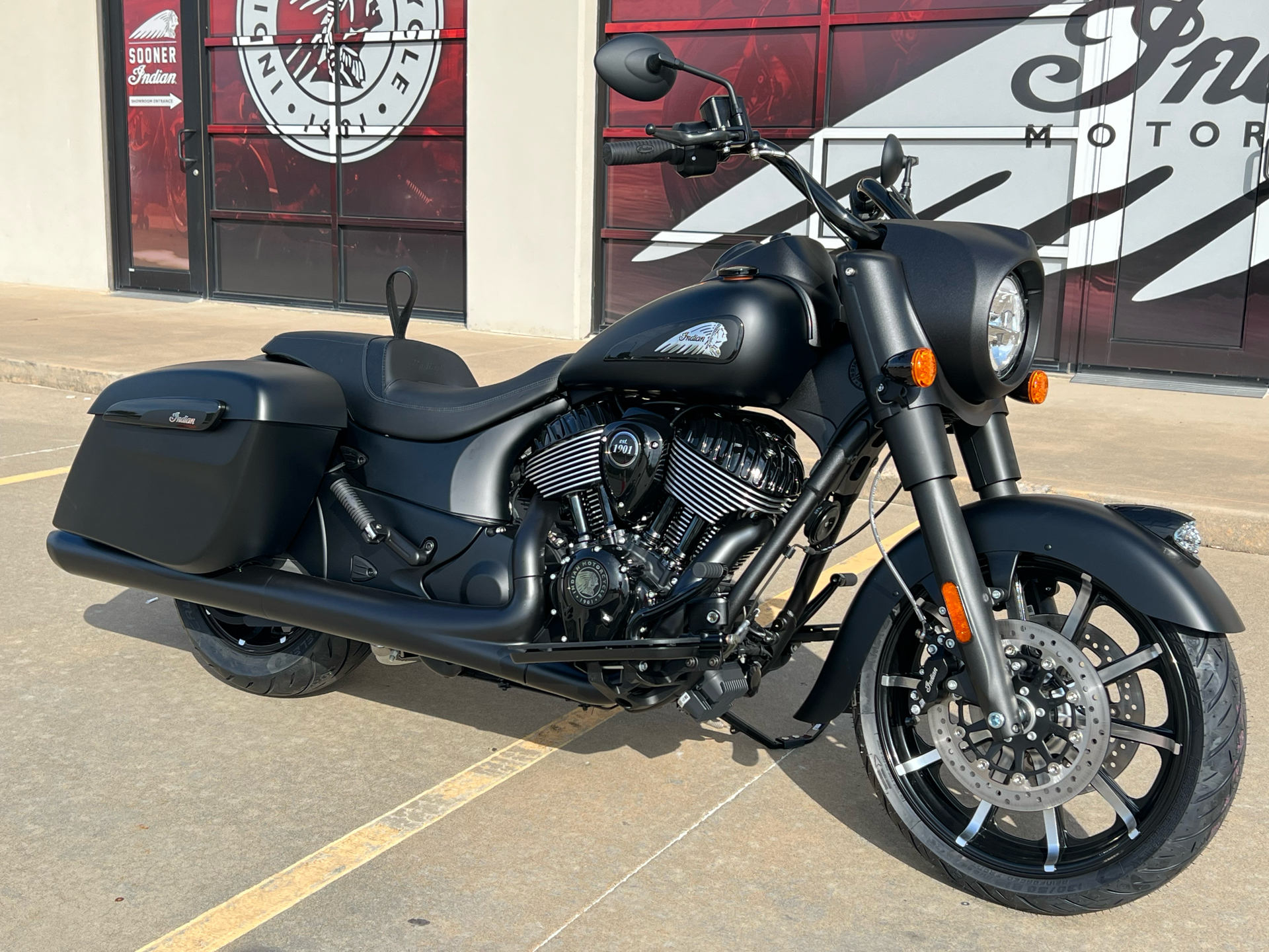 2024 Indian Motorcycle Springfield® Dark Horse® in Norman, Oklahoma - Photo 2