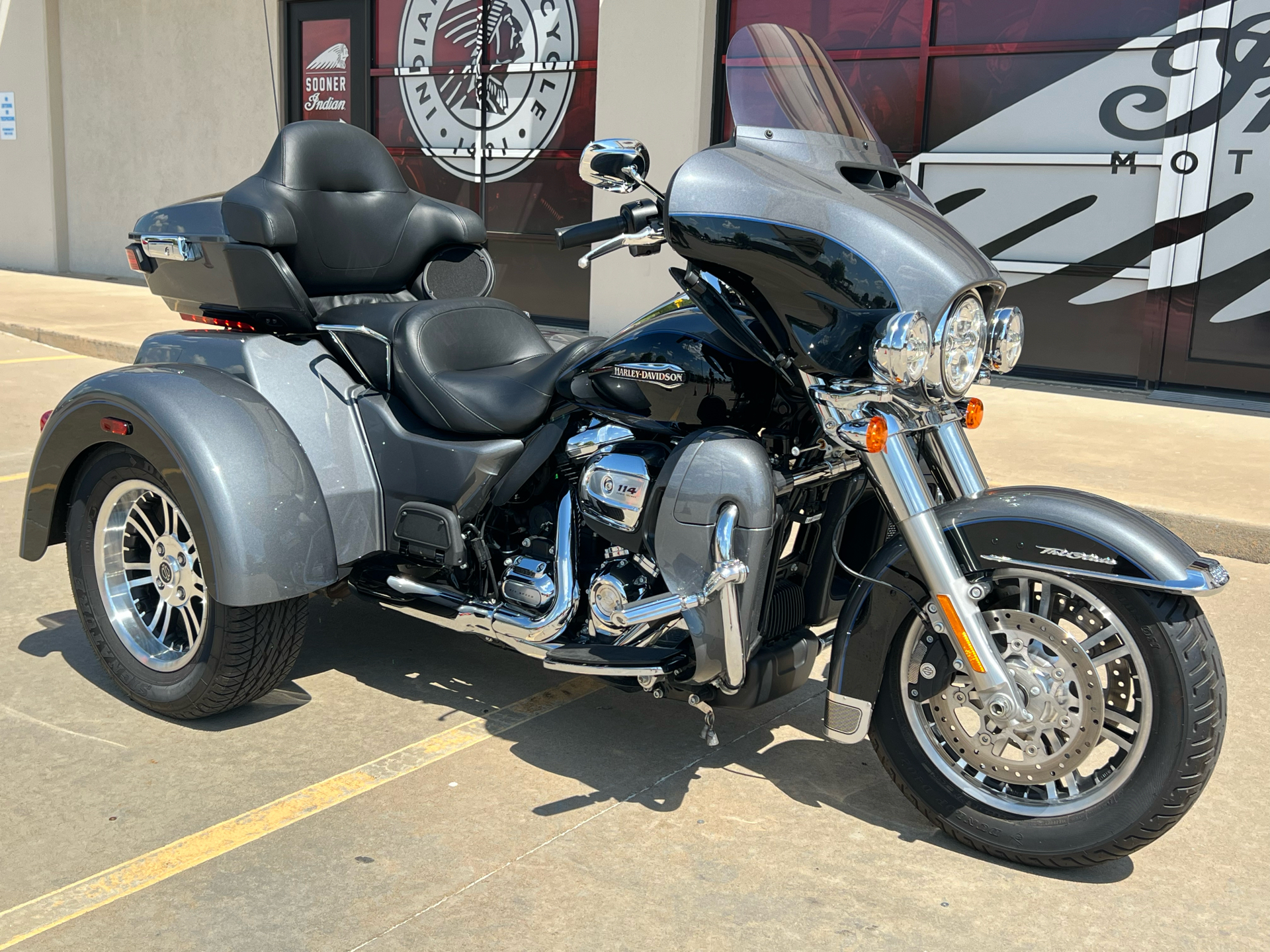 2021 Harley-Davidson Tri Glide® Ultra in Norman, Oklahoma - Photo 2