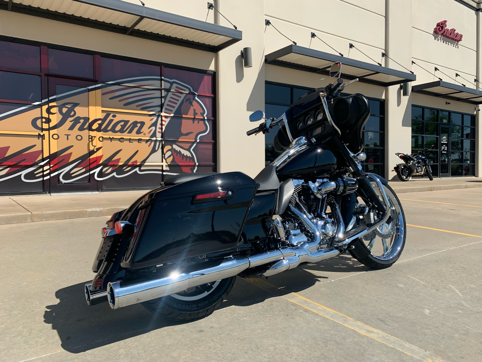 2016 Harley-Davidson Street Glide® in Norman, Oklahoma - Photo 8