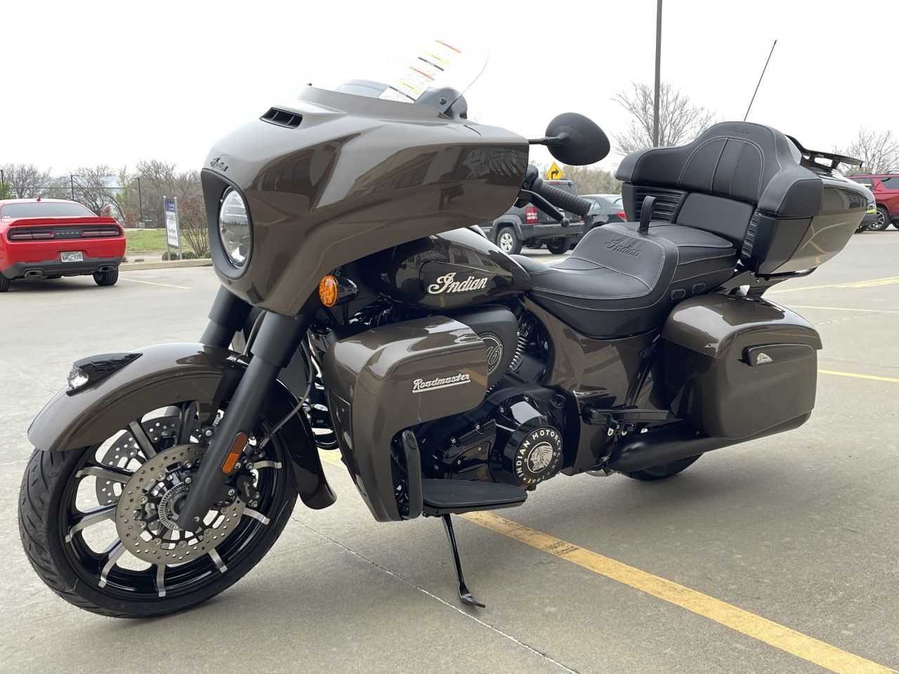 2023 Indian Motorcycle Roadmaster® Dark Horse® in Norman, Oklahoma - Photo 4